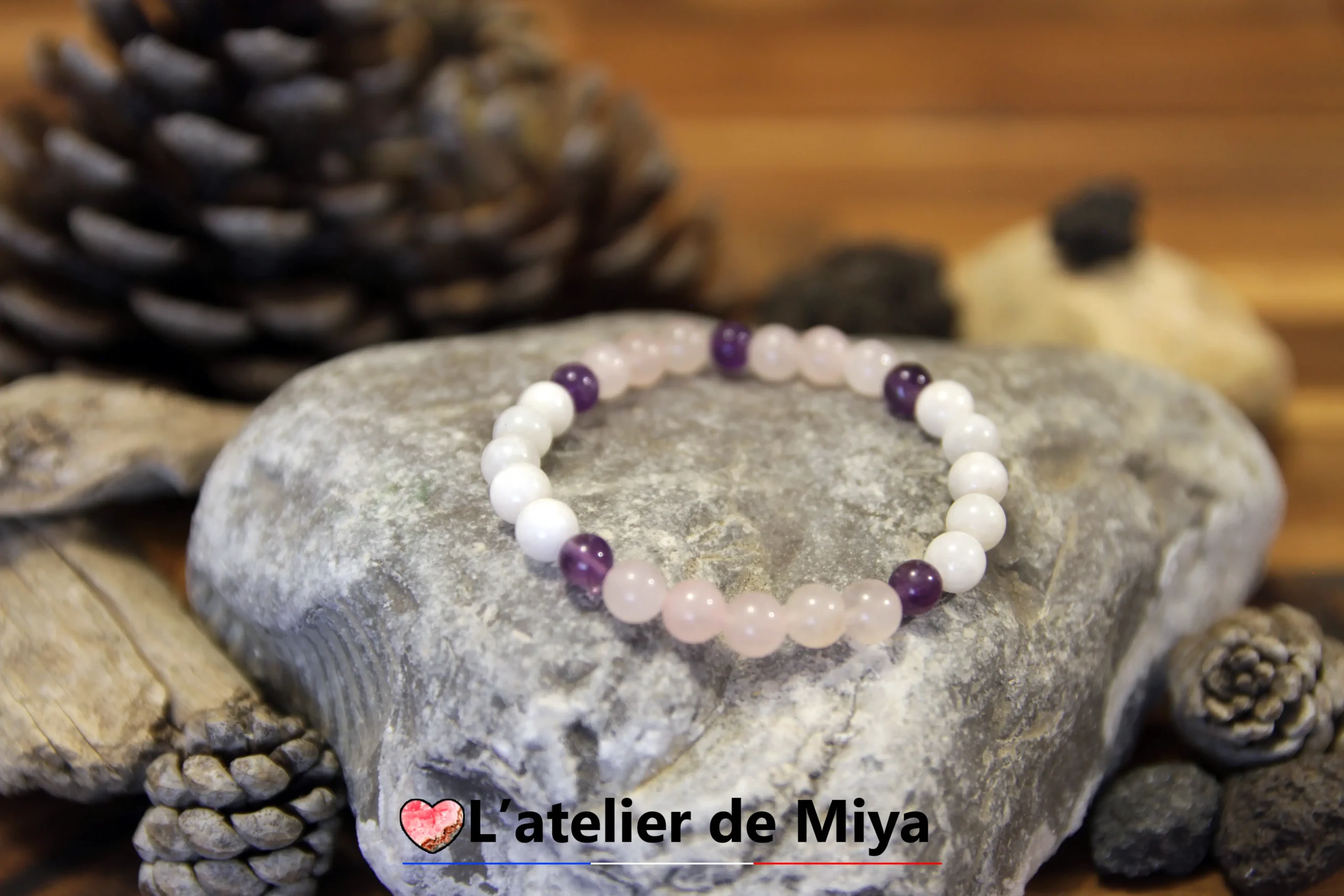 bracelet_pierres_naturelles_quart_rose_pierre_de_lune_amethyste_atelier_de_miya_atelierdemiya.fr
